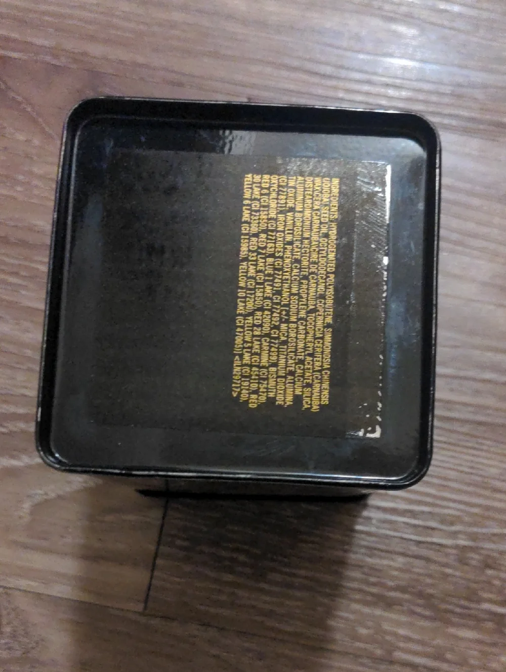 Plaid MAC cosmetics Tin Case with Gold Crest - Red & Green Tartan